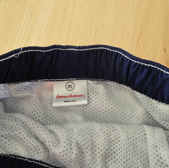 Hanna Andersson boys swim trunks - Picture 4 of 4